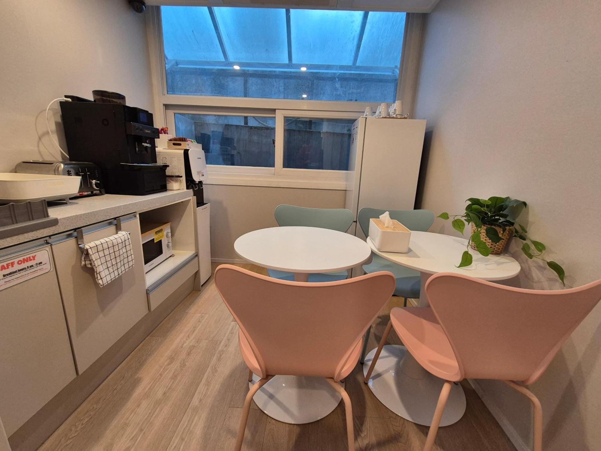 Oyo Hostel Myeongdong 6 Seul Esterno foto